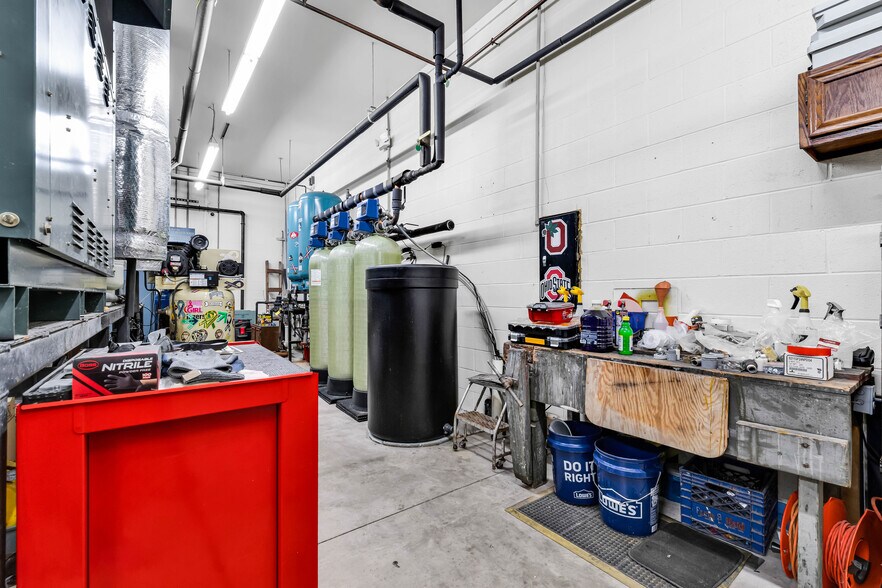 More Photos Of 732 Corylus Dr, Pataskala Carwash For Sale