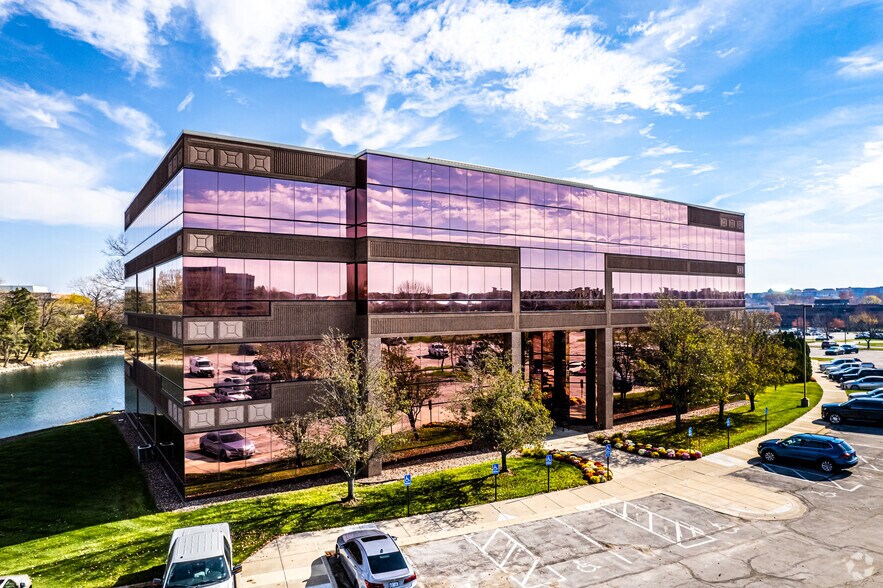 More Photos Of 12980 Metcalf Ave, Overland Park Unknown For Lease