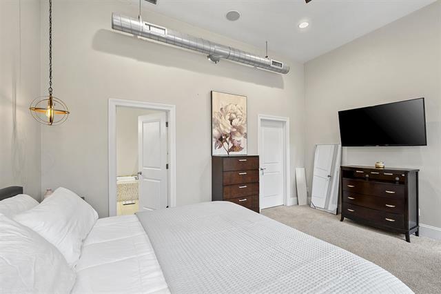 More Photos Of 408 Dousman St, Green Bay Storefront Retail Residential For Sale