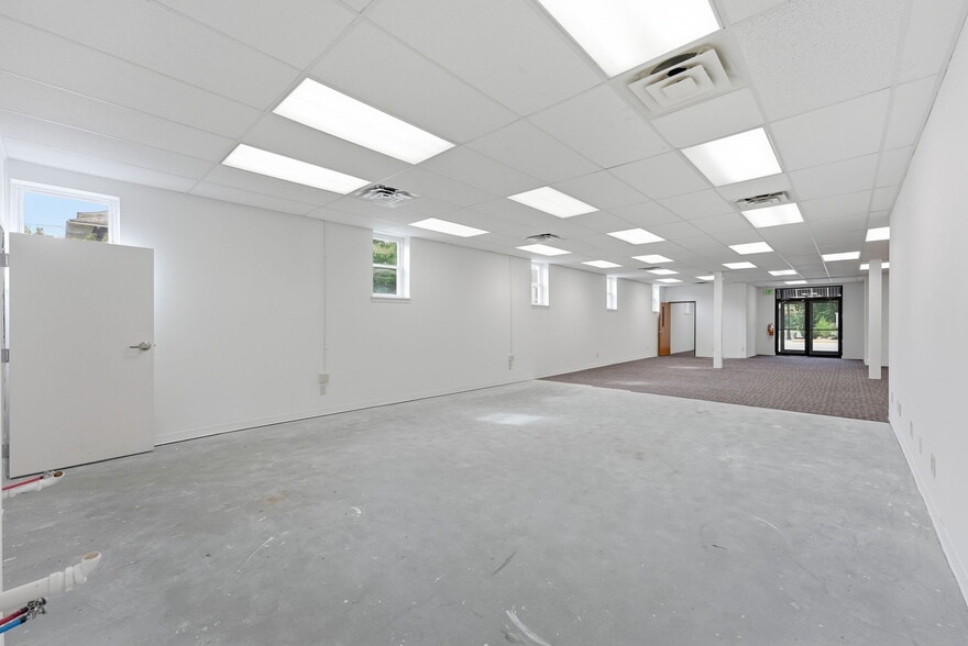 More Photos Of 197 E Morse St, Markle Office For Sale
