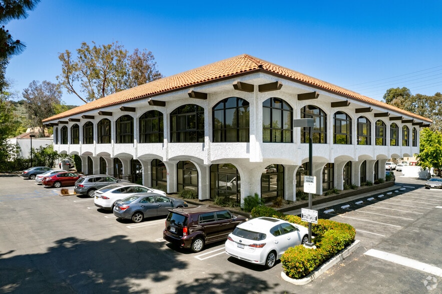 Primary Photo Of 2277 Townsgate Rd, Westlake Village Office For Lease