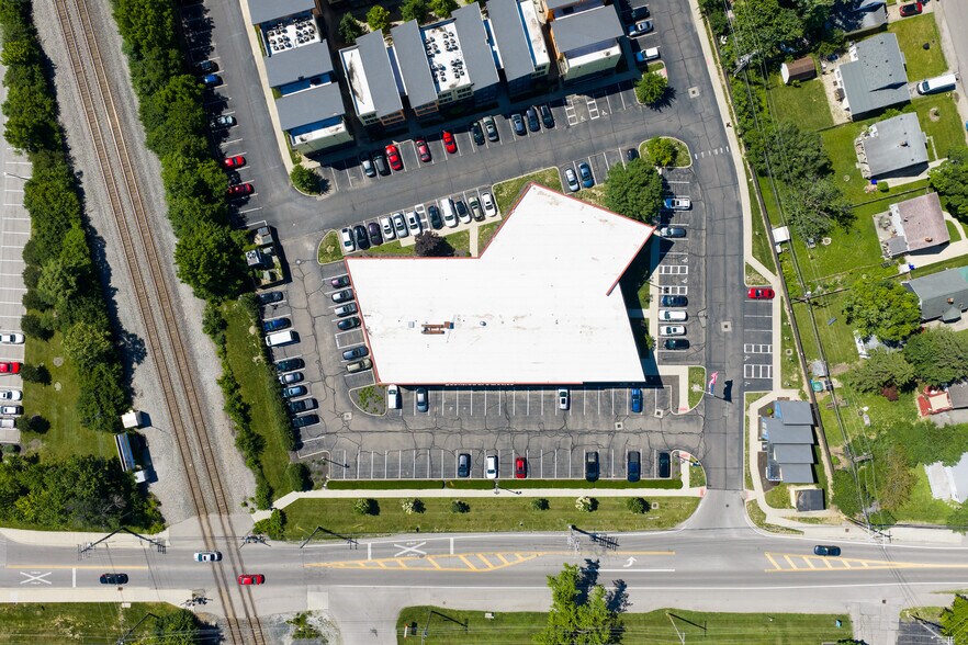 More Photos Of 807 Kinnear Rd, Columbus Medical For Sale