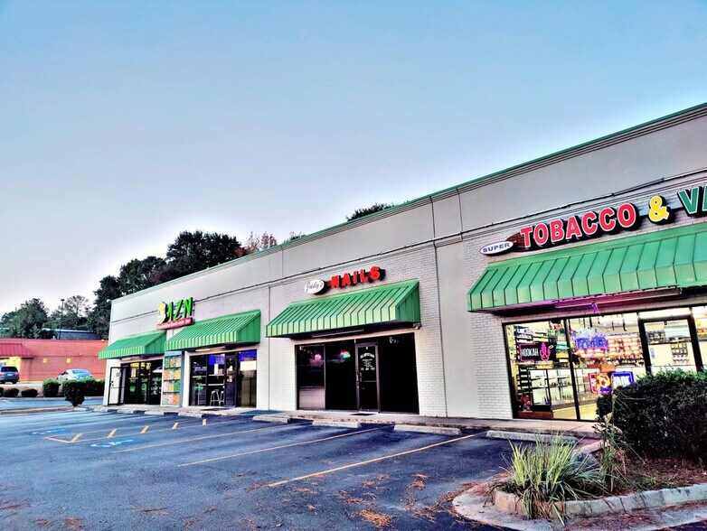 More Photos Of 790 S Glynn St, Fayetteville Storefront For Sale