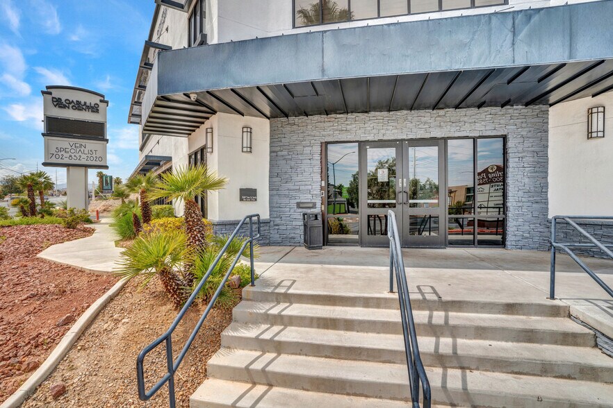 More Photos Of 7580 W Sahara Ave, Las Vegas Medical For Lease