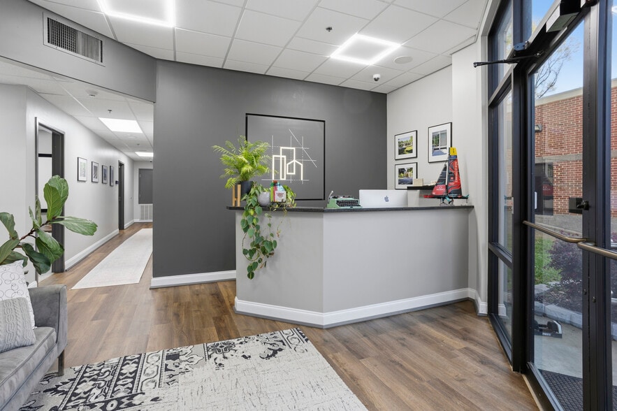 More Photos Of 206 Park Ct, Ridgeland Flex For Sale