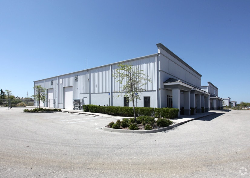 Primary Photo Of 5450 Lee St, Lehigh Acres Showroom For Lease