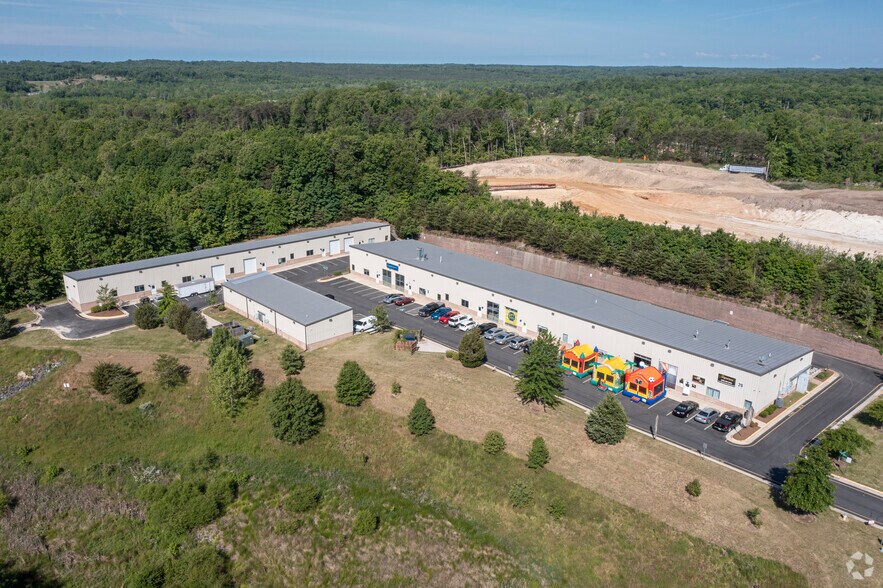 More Photos Of 20 Rawlings Pl, Fredericksburg Warehouse For Lease