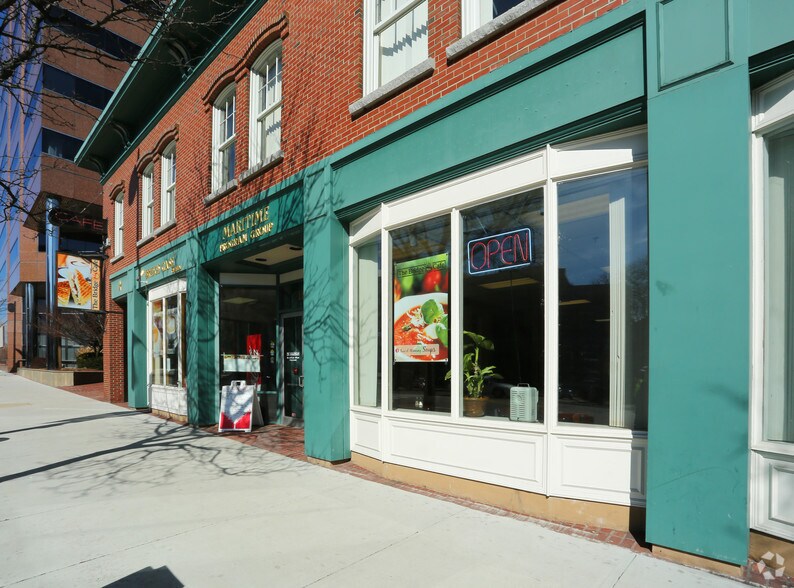 More Photos Of 1117 Elm St, Manchester Office For Lease
