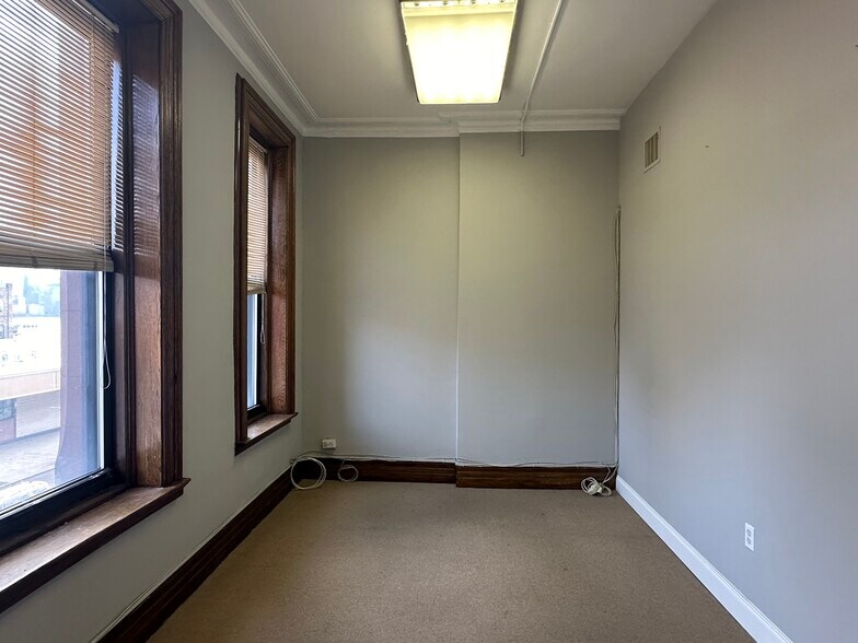 More Photos Of 84 Washington St, Hoboken Office For Lease