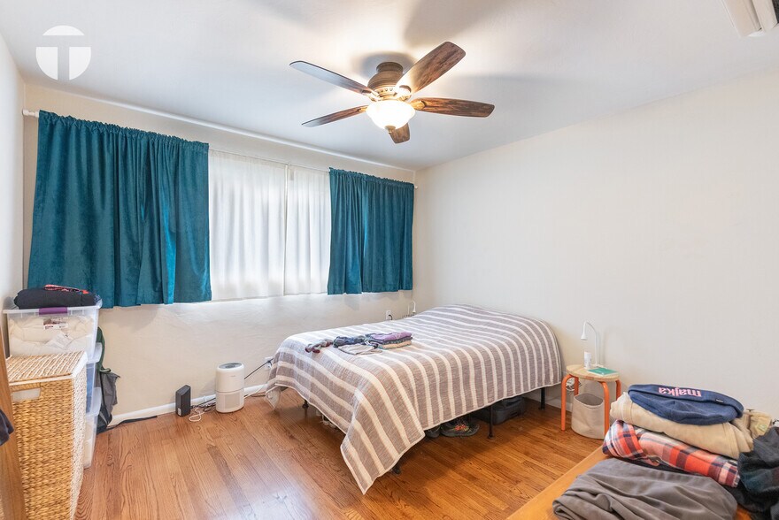 More Photos Of 2016 U St, Sacramento Apartments For Sale