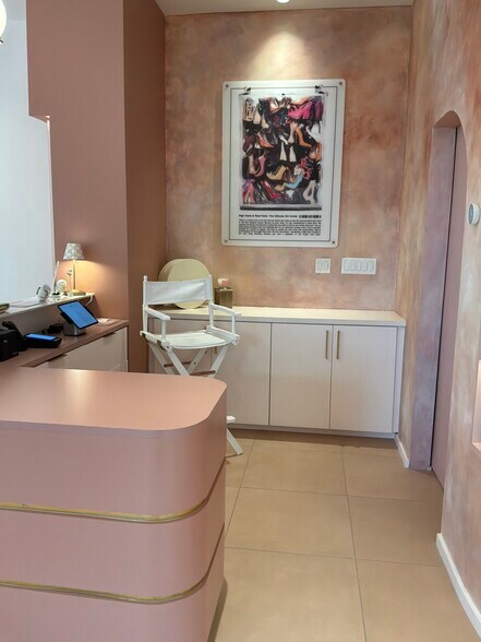 More Photos Of 19515 Champion Forest Dr, Spring Medical For Lease
