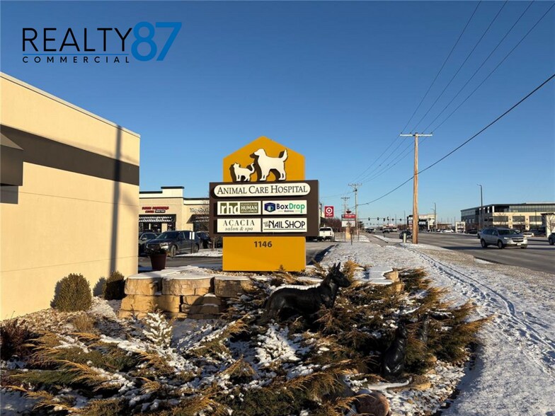 More Photos Of 1146 Blairs Ferry Rd NE, Cedar Rapids Freestanding For Lease