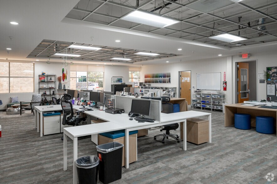More Photos Of 1124 Bristol St, Costa Mesa Office For Sale