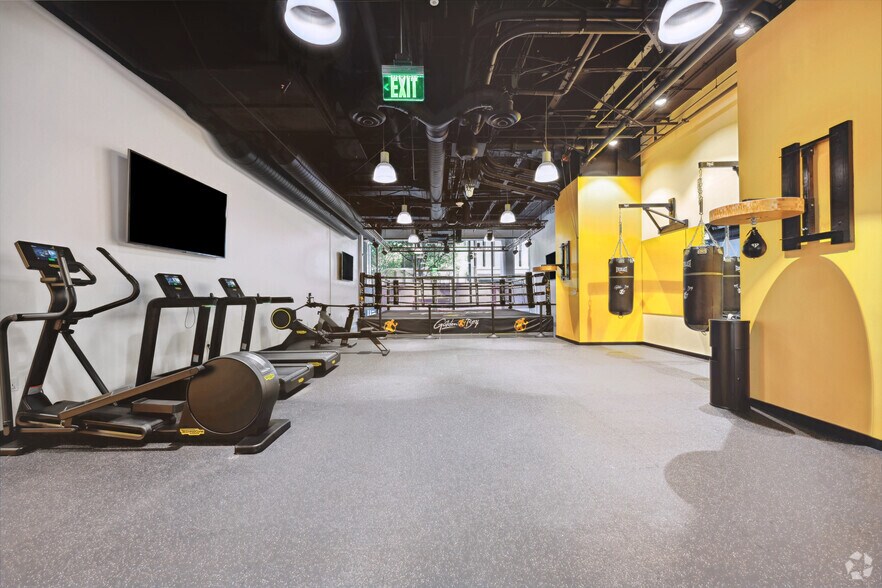 More Photos Of 626 Wilshire Blvd, Los Angeles Office For Lease