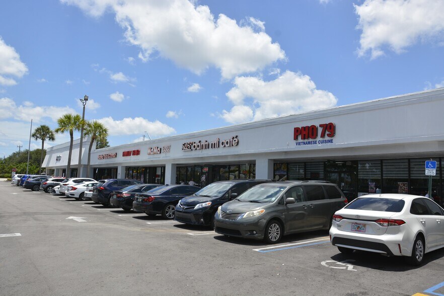 More Photos Of 6401-6493 Stirling Rd, Davie Unknown For Lease