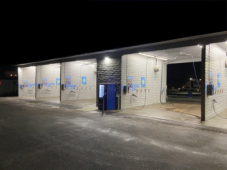 More Photos Of 225 NE Quimby Ave, Bend Carwash For Sale