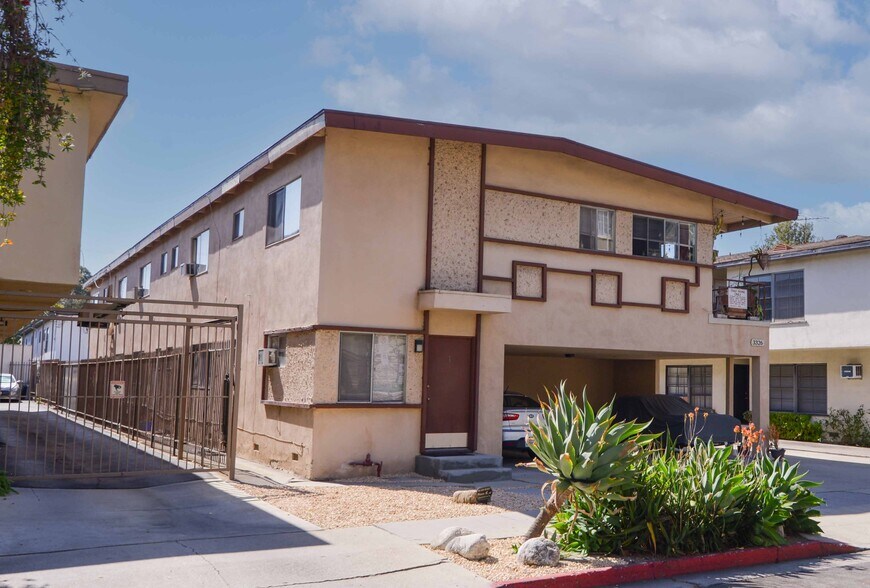 More Photos Of 3326 S Canfield Ave, Los Angeles Apartments For Sale