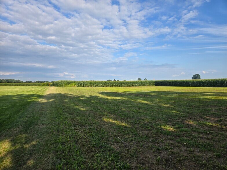 More Photos Of 11280 US Highway 23, Lockbourne Office Residential For Sale