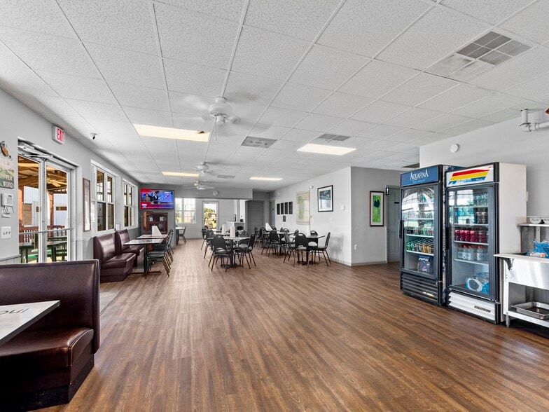 More Photos Of 3500 Kingshighway, East Saint Louis Golf Course Driving Range For Sale