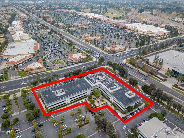 More Photos Of 500 S Kraemer Blvd, Brea Office For Lease