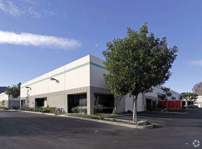 More Photos Of 880 Calle Plano, Camarillo Warehouse For Lease