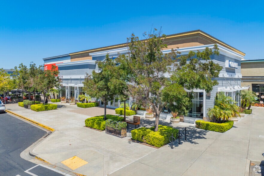 More Photos Of 523-2367 S Shore Ctr W, Alameda Unknown For Lease