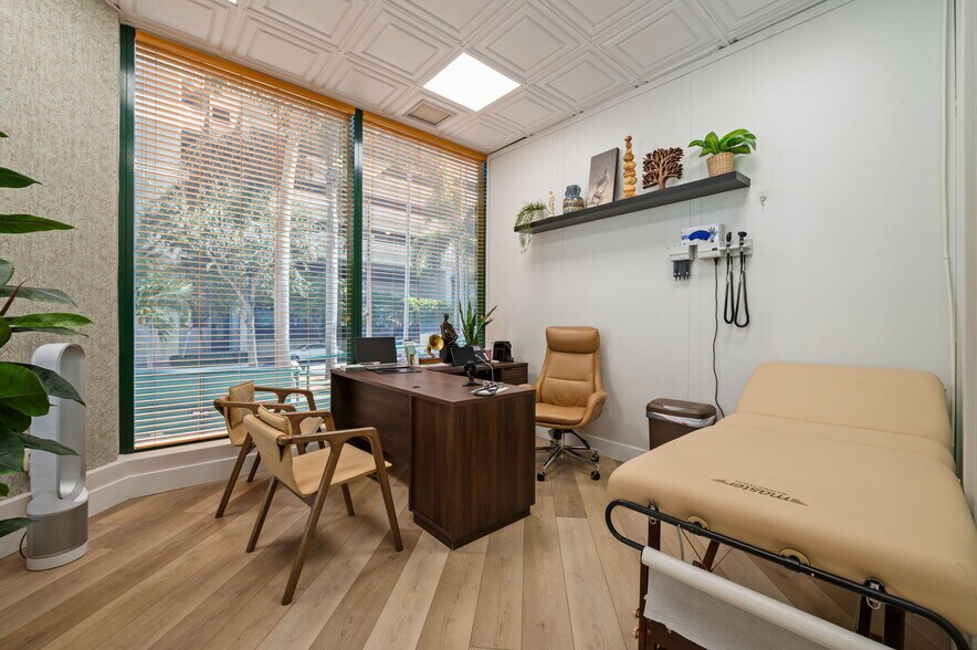 More Photos Of 200 S Andrews Ave, Fort Lauderdale Medical For Lease