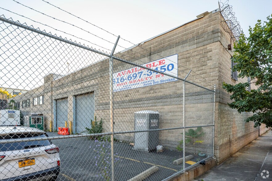 More Photos Of 2016 Pitkin Ave, Brooklyn Refrigeration Cold Storage For Lease