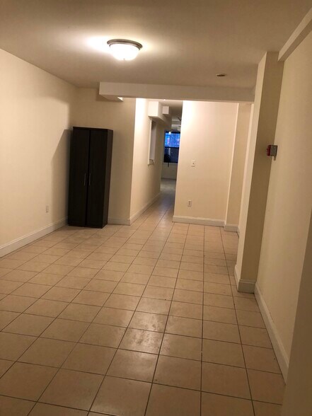 More Photos Of 42 W 65th St, New York Apartments For Lease