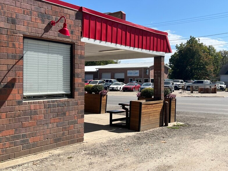 More Photos Of 440 W Main St, Lamoni Fast Food For Sale