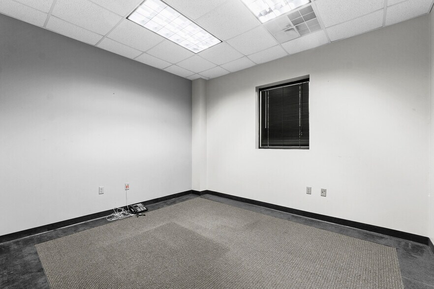 More Photos Of 7200 Highway 150, Greenville Office For Sale