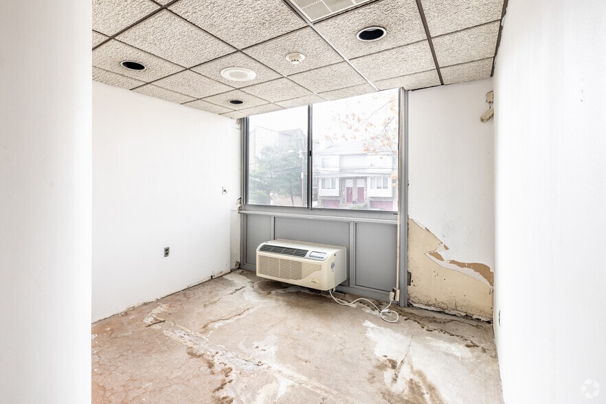 More Photos Of 1350 15th St, Fort Lee Apartments For Lease