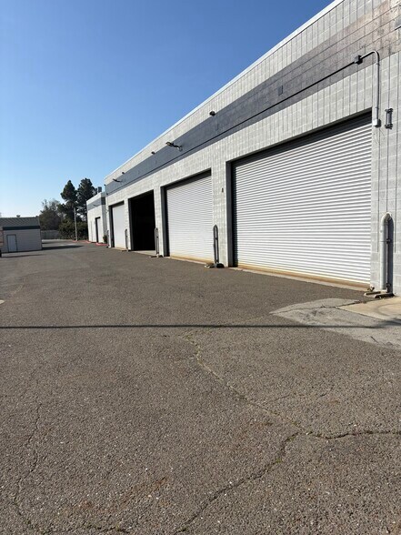 More Photos Of 41011 Albrae St, Fremont Warehouse For Lease