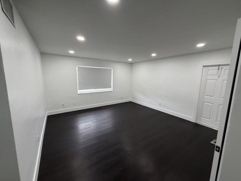 More Photos Of 4850 SW 26th Ave, Fort Lauderdale Apartments For Sale