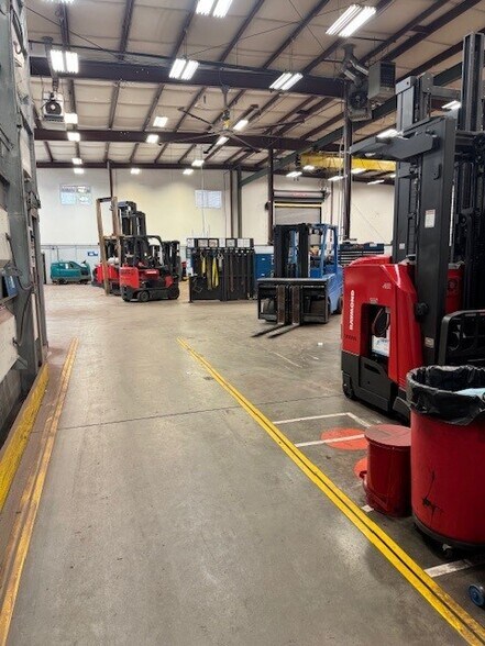 More Photos Of 2304 River Rd, Piedmont Manufacturing For Lease