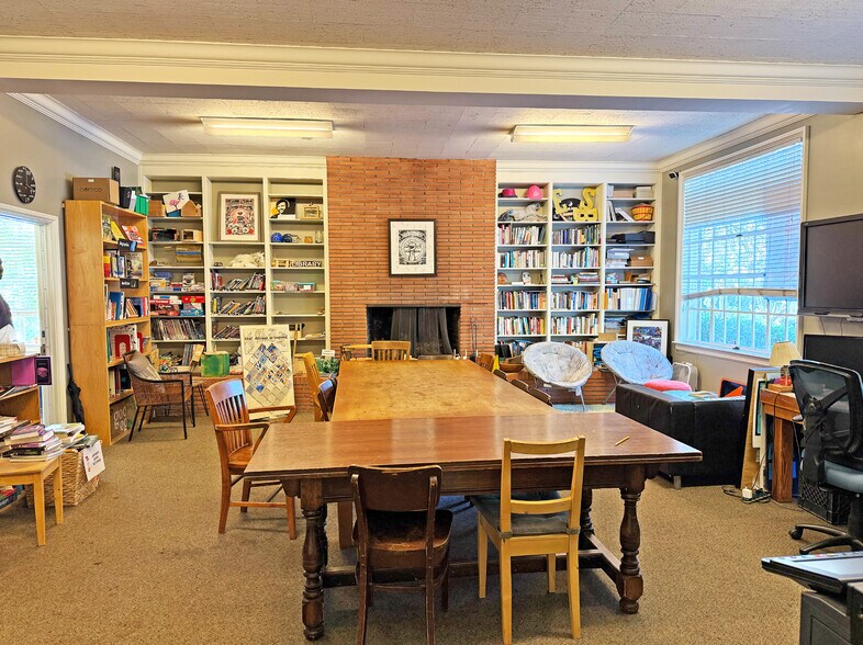 More Photos Of 2340 Durant Ave, Berkeley Schools For Lease