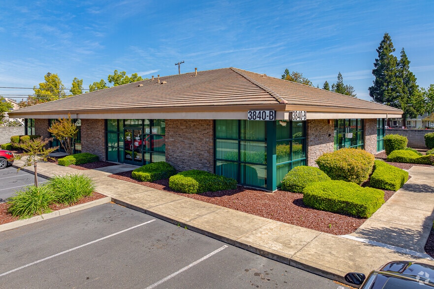 More Photos Of 3840 Watt Ave, Sacramento Medical For Sale