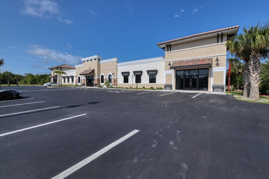 More Photos Of 22904 Lyden Dr, Estero Medical For Lease