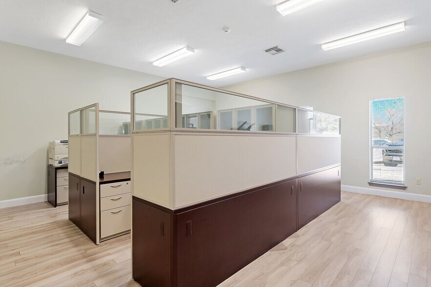 More Photos Of 29315 Highway Blvd, Katy Manufacturing For Sale
