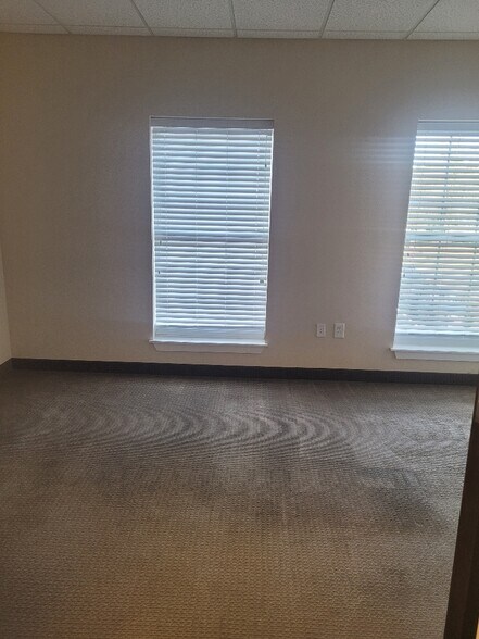 More Photos Of 8470 Falls Of Neuse Rd, Raleigh Unknown For Lease