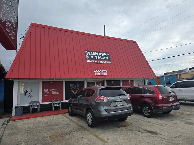 More Photos Of 2619 N Pine Hills Rd, Orlando Freestanding For Sale