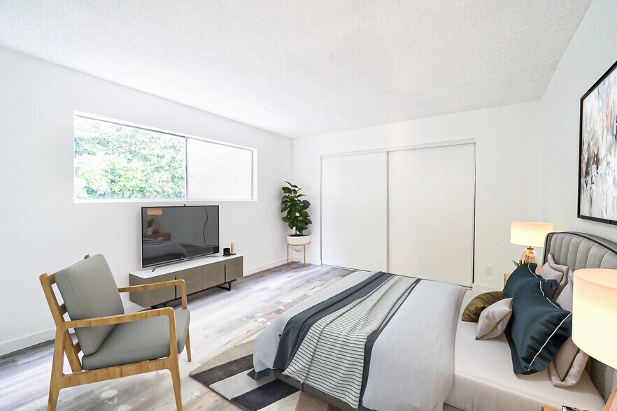 More Photos Of 3961 Moore St, Los Angeles Apartments For Sale