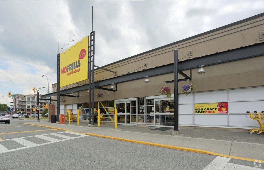 More Photos Of 5501 204th St, Langley Storefront For Lease