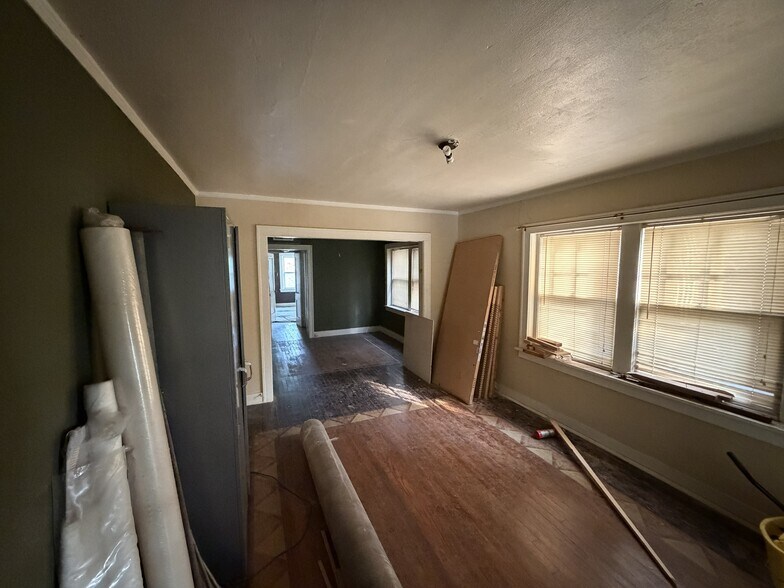 More Photos Of 2734 Charlotte St, Kansas City Apartments For Sale