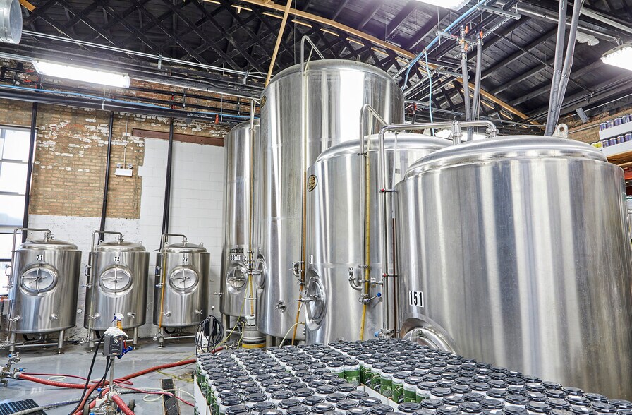 More Photos Of 417 N Ashland Ave, Chicago Warehouse For Sale