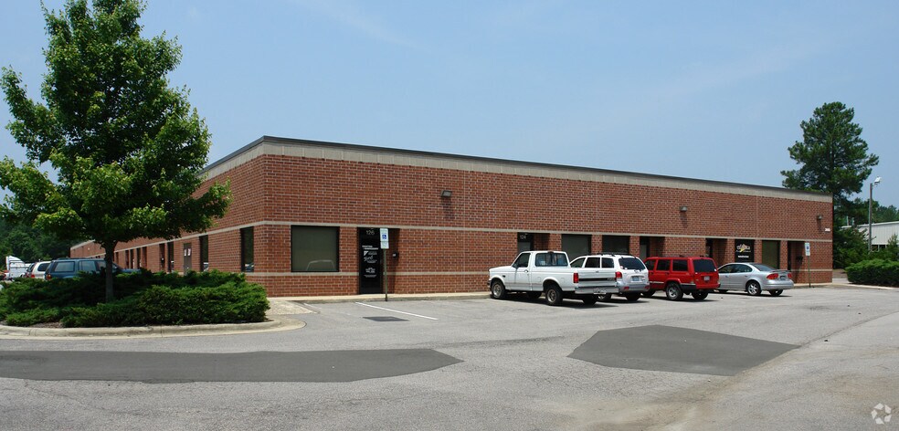 More Photos Of 2650-2660 Discovery Dr, Raleigh Light Distribution For Lease