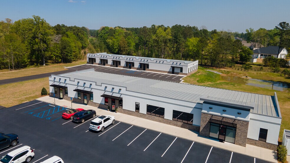 More Photos Of 192 Oakland Pky, Leesburg Office For Lease