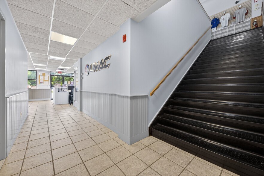 More Photos Of 114 Old Route 6, Carmel Loft Creative Space For Lease