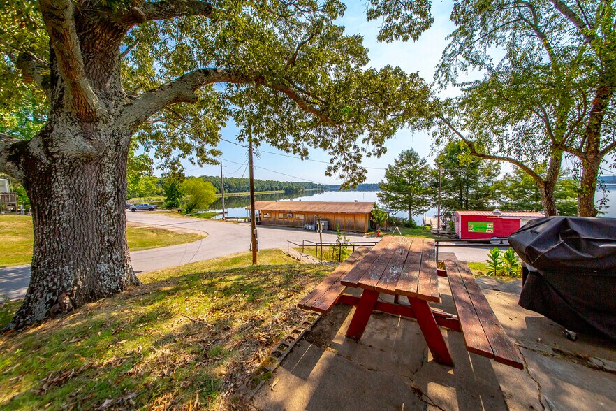 More Photos Of 18 Coffee Creek Lndg, Perryville Hotel For Sale