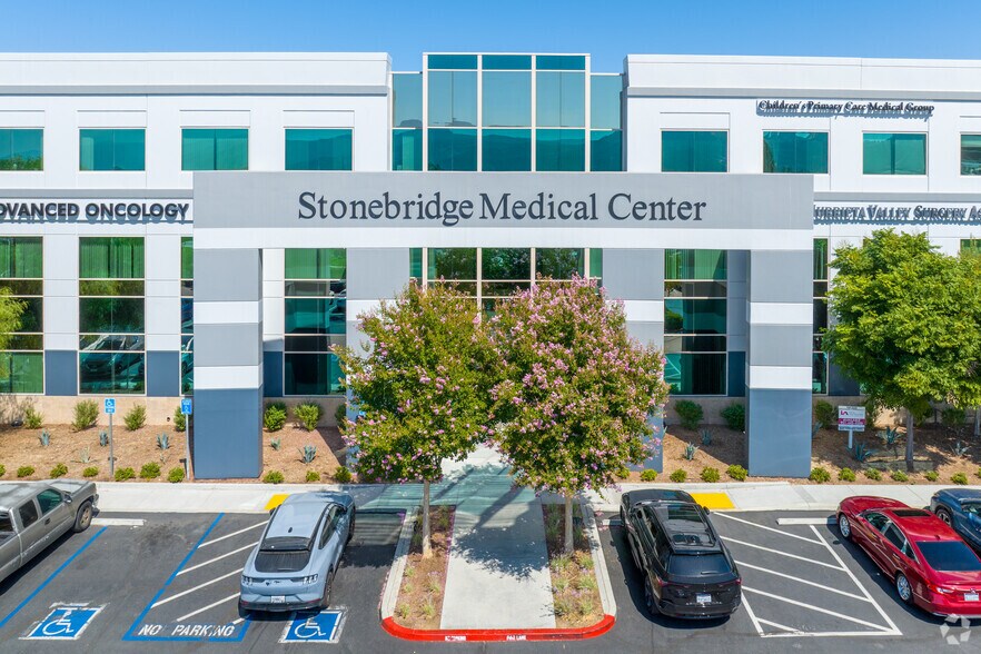 More Photos Of 36320 Inland Valley Dr, Wildomar Medical For Lease